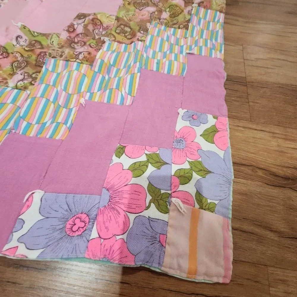 Vintage 60s 70s Quilt Throw Lap Blanket Pink Groovy Mod Hand Made